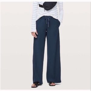LULULEMON, wide leg pants, navy blue, size 4
